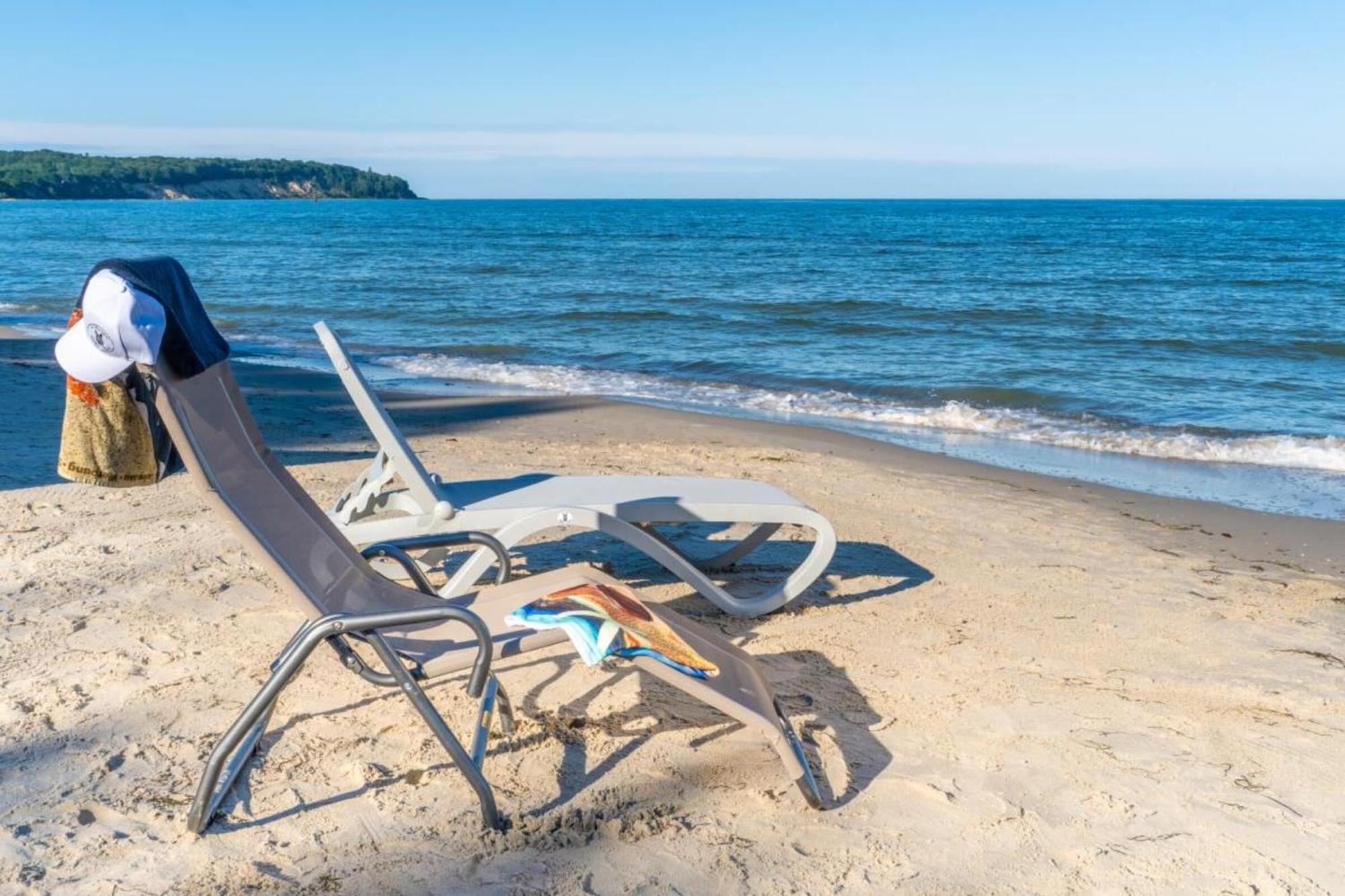 Traumhaftes Appartement Mit Balkon - Odins Blick Wohnung 6 - Mit Privatstrand, Sauna Lobbe Bagian luar foto